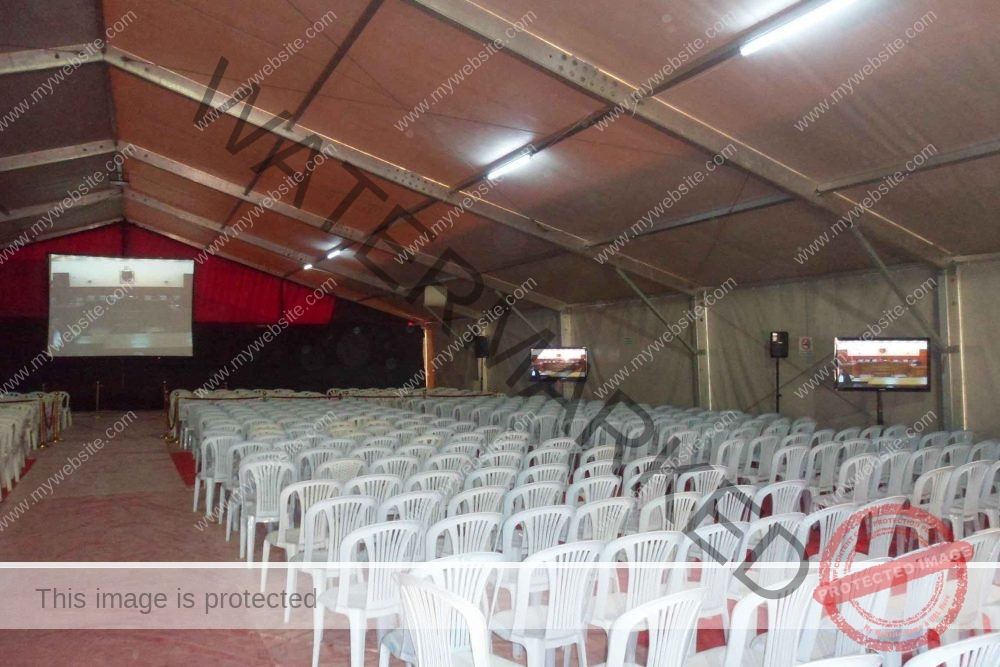 Ecran TV avec support – Image 2