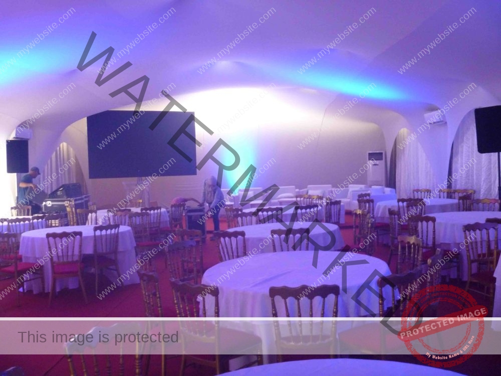 Ecran TV avec support – Image 3